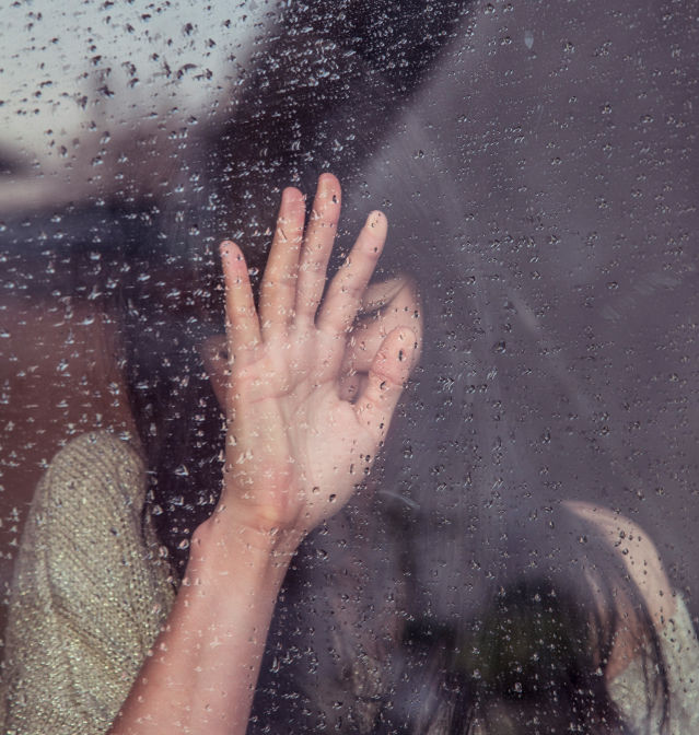 Grief vs Mourning: Understanding Two Sides of Loss