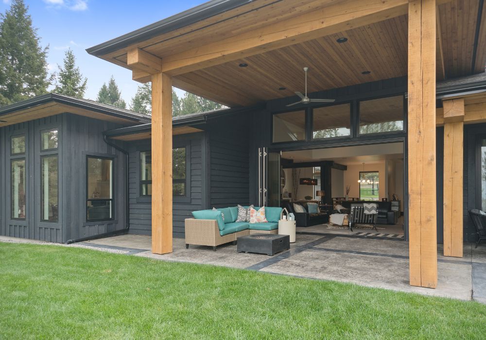 Elevate Your Home with Retractable Screen Doors in Calgary |...