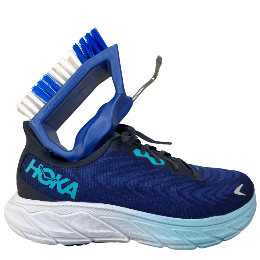 Best cleaner for baseball cleats|How to clean muddy baseball cleats|Brush for cleaning cleats|American football cleats cleaner