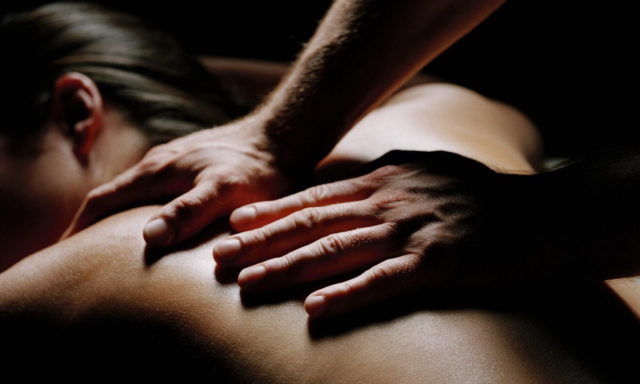 Top Benefits of Outcall Massage in Bangkok for Tourists and Expats