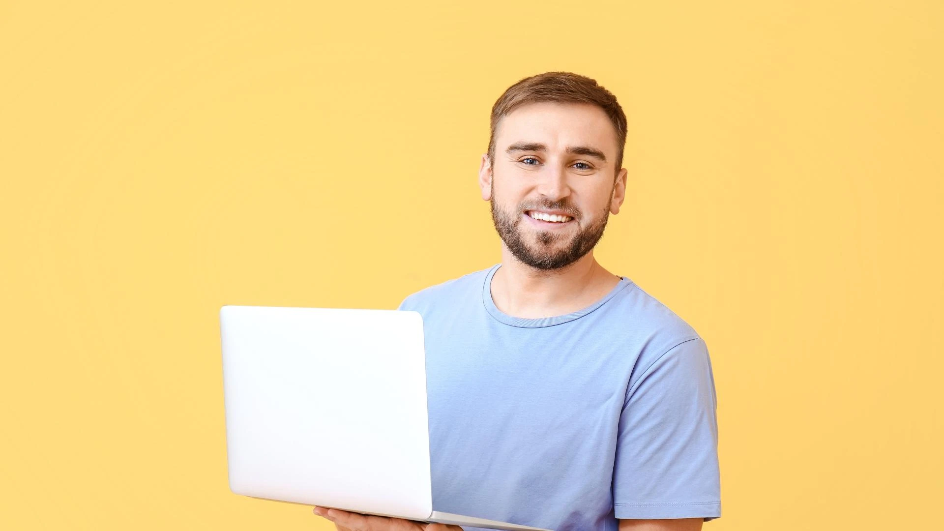 10 Custom Lighting Ideas to Energize Your Small Business Space -  TheOmniBuzz