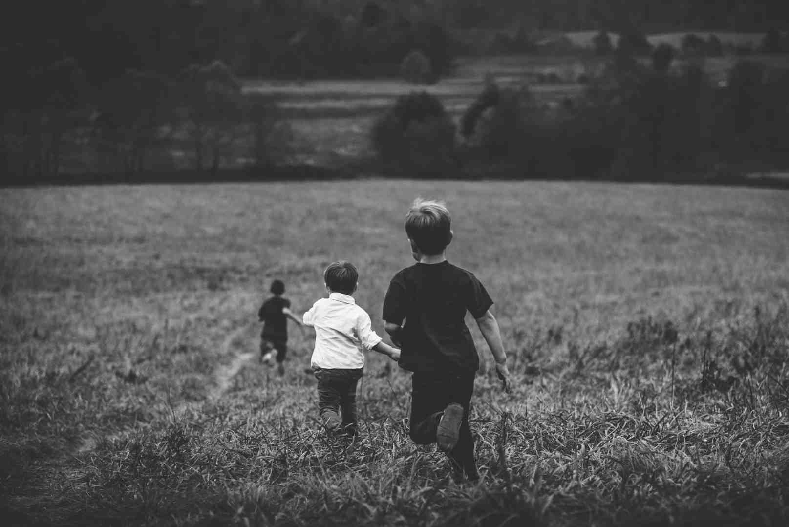Why Can’t I Remember My Childhood? 4 Possible Reasons
