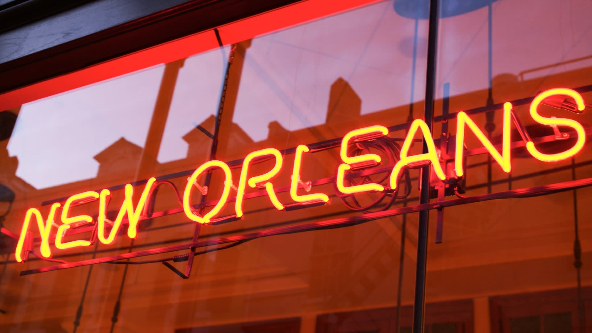 DIY vs. Custom: Why LED Neon Signs Are Worth the Investment | Futurism