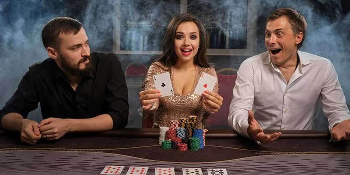 How to Win at Online Poker: Smart Strategies for Consistent Success