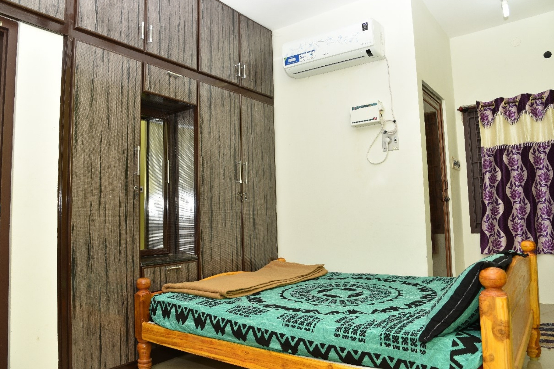 Family Stay in Kumbakonam | Budget Rooms in Swamimalai
