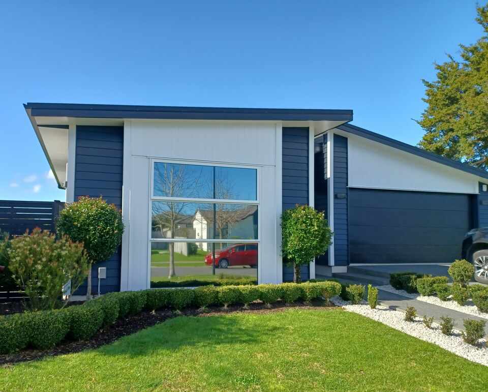 What Are the Advantages of Commercial Window Tinting?